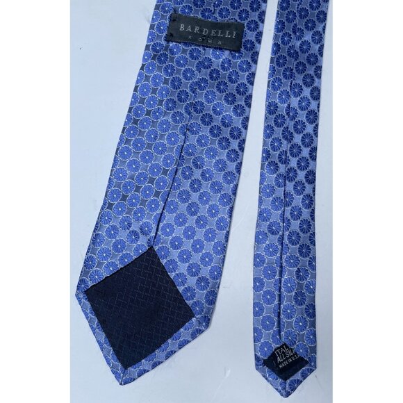 Bardelli 100% Silk Tie Blue Floral Made In USA W: 3.5” L: 62” - Picture 8 of 8